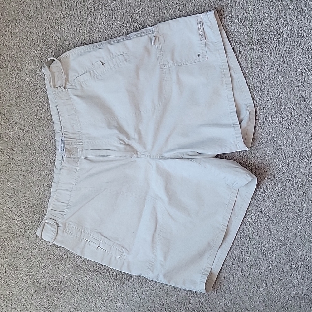 Columbia Woman's Shorts